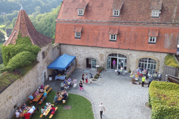 Cafeteria - Ansicht von oben - Burghof